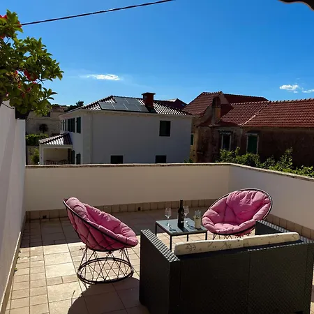 Pjaca Apartment *